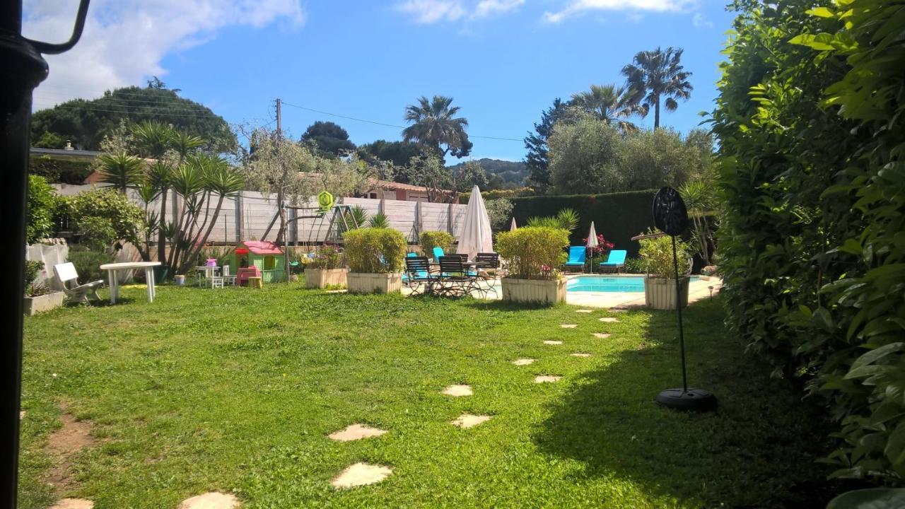 Parfums D'Azur Bed and Breakfast Le Cannet Exteriör bild