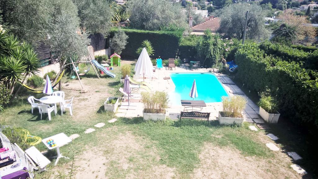 Parfums D'Azur Bed and Breakfast Le Cannet Exteriör bild
