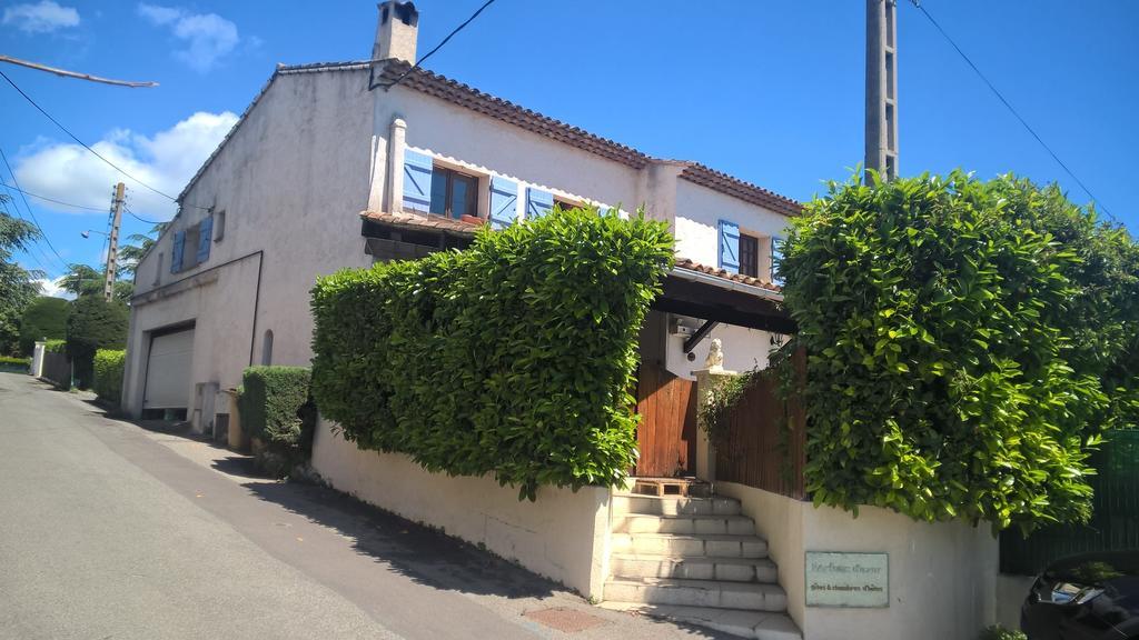 Parfums D'Azur Bed and Breakfast Le Cannet Exteriör bild