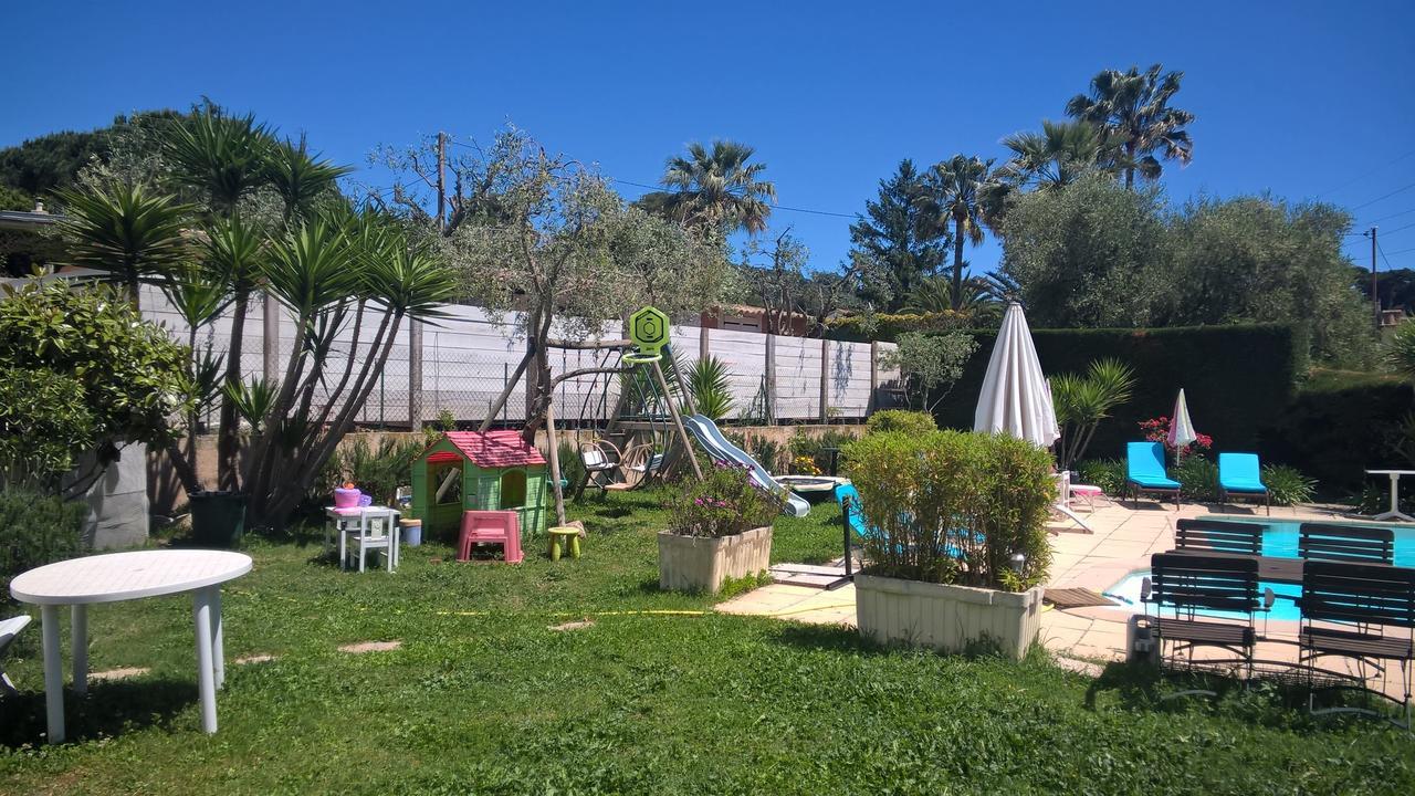 Parfums D'Azur Bed and Breakfast Le Cannet Exteriör bild