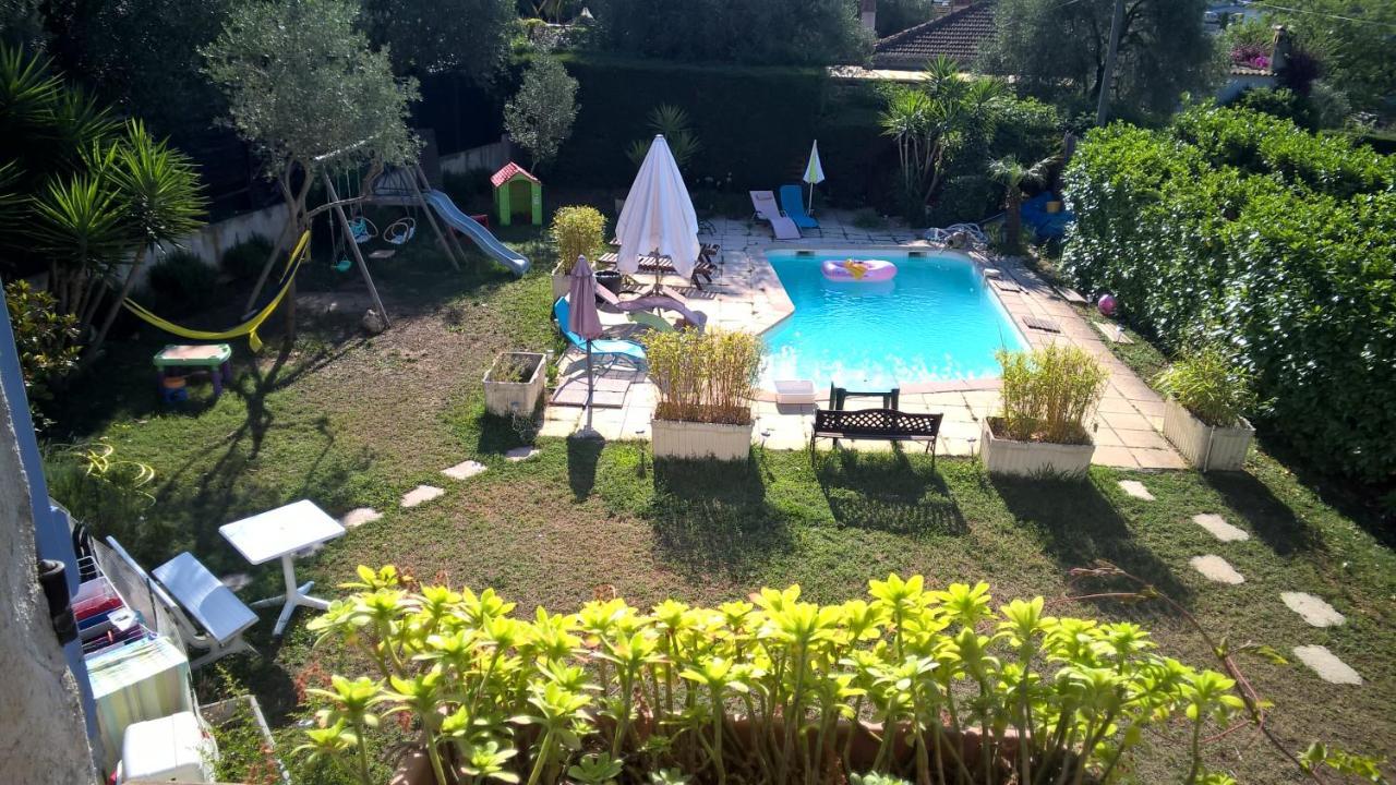 Parfums D'Azur Bed and Breakfast Le Cannet Exteriör bild
